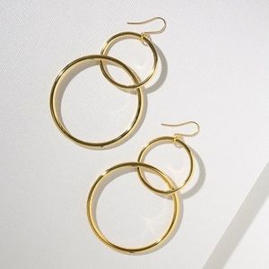 Vanessa Mooney Interlocking Hoops